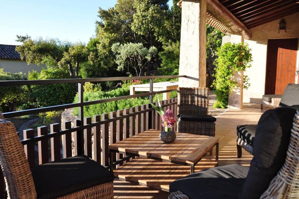 Villa Abeille : Douces Vacances D'Ete Avec Vue Mer Cavalaire-sur-Mer Exteriör bild