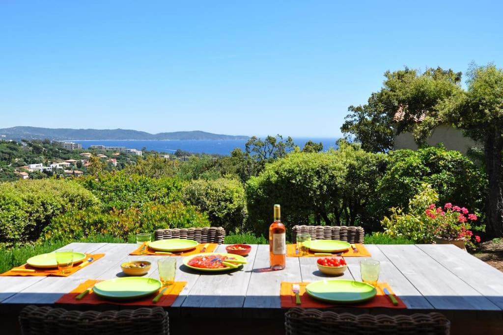 Villa Abeille : Douces Vacances D'Ete Avec Vue Mer Cavalaire-sur-Mer Exteriör bild