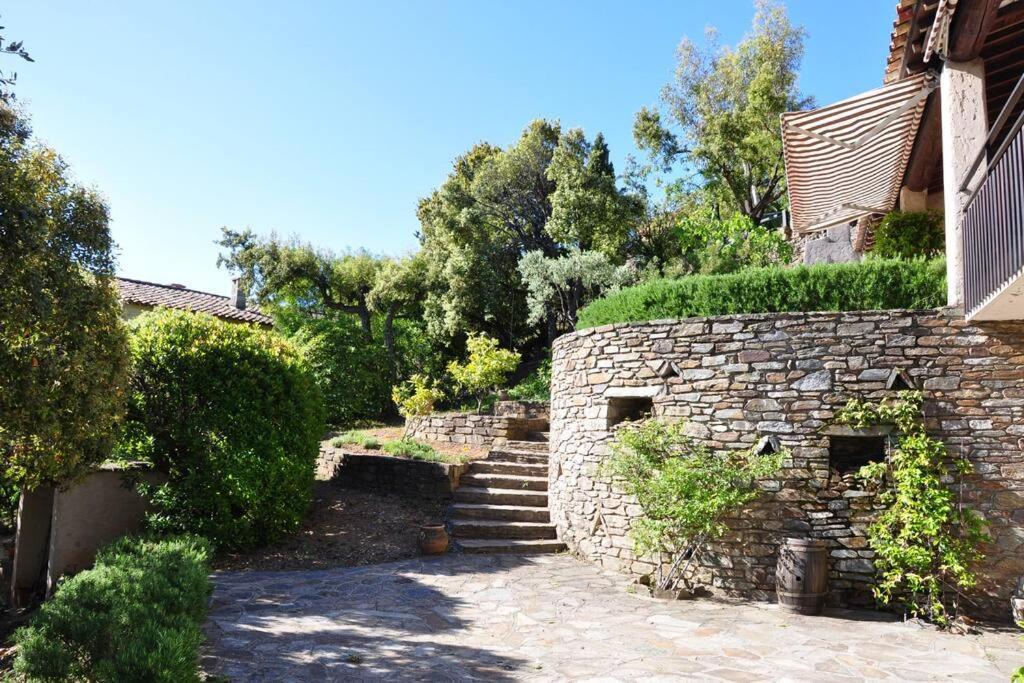 Villa Abeille : Douces Vacances D'Ete Avec Vue Mer Cavalaire-sur-Mer Exteriör bild